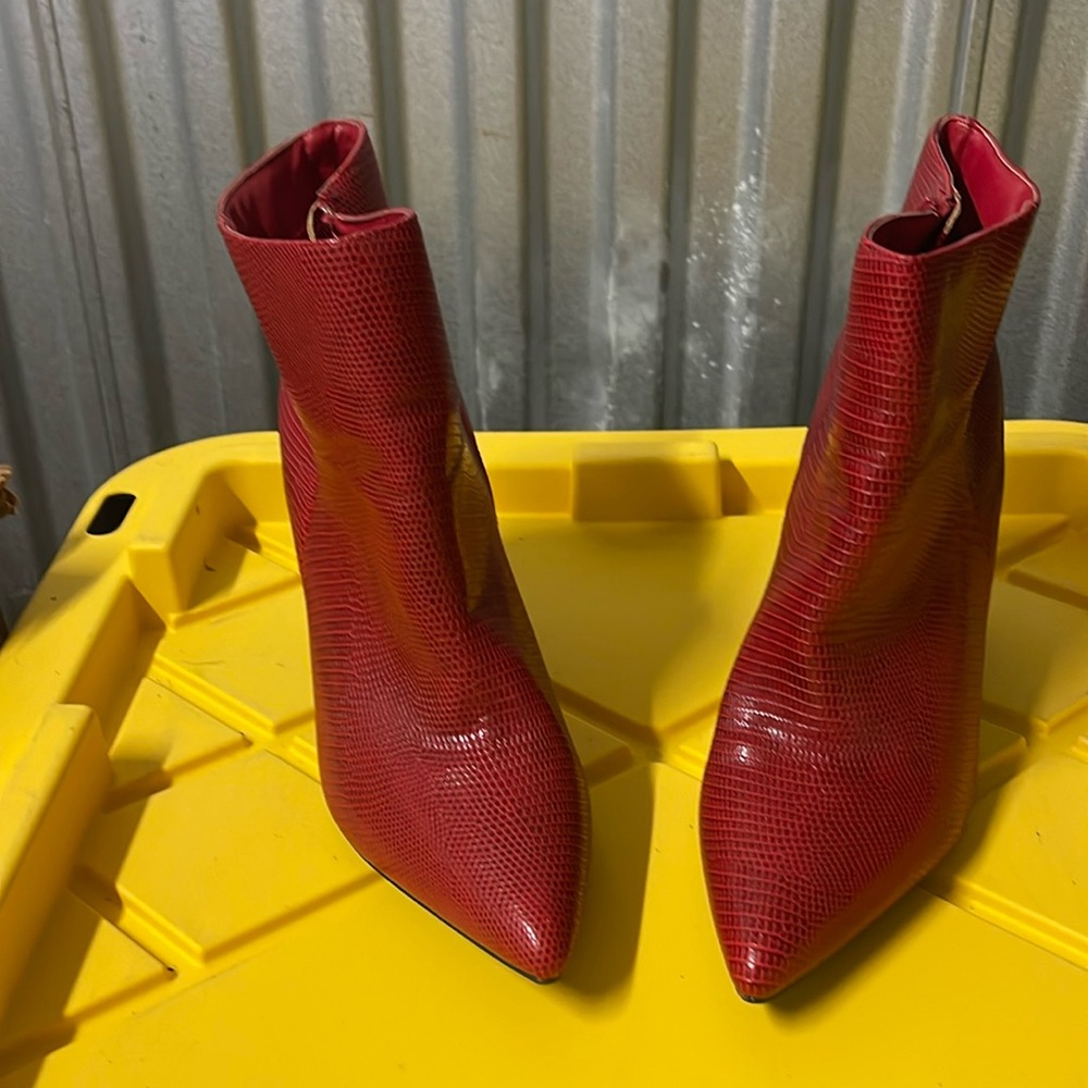 BAMBOO Bellflower Booties